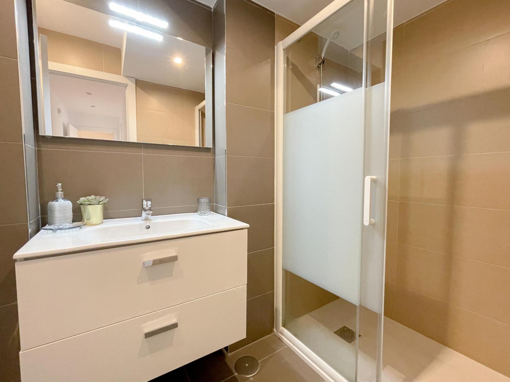 Moderno Apartamento Plz De La Merced Málaga Extérieur photo